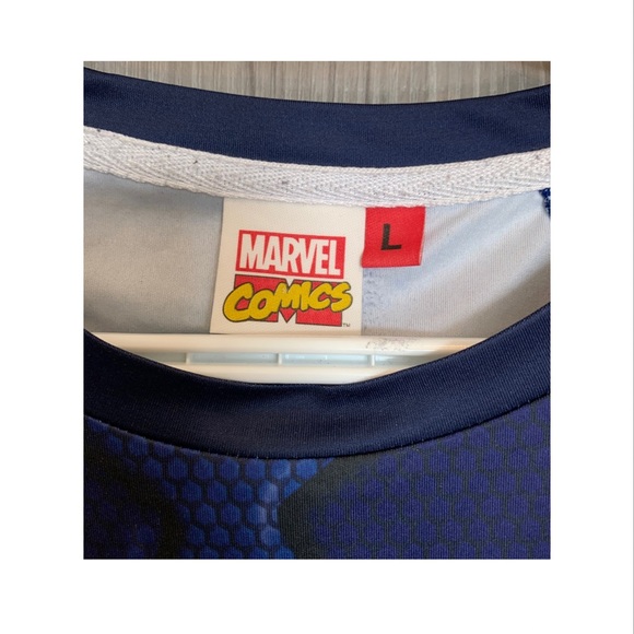 Marvel Captain America shirt (Large) - Picture 4 of 5